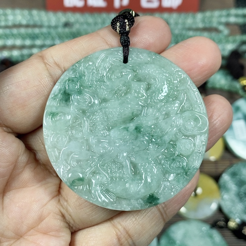 【闪购商品】翡翠颈饰未镶嵌玉吊坠翡翠玉圆形龙牌