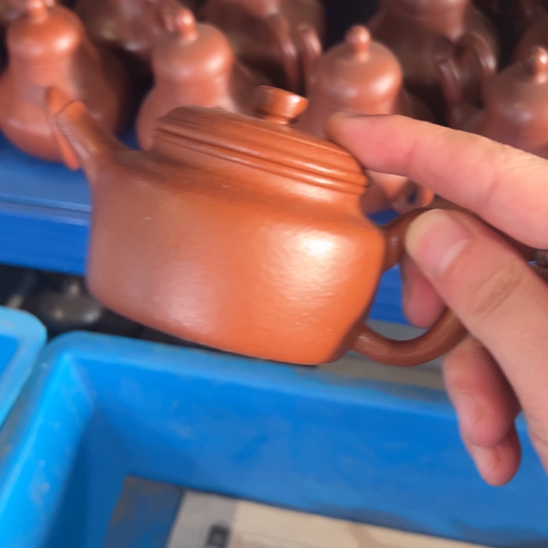 茶壶紫砂紫砂的味道很