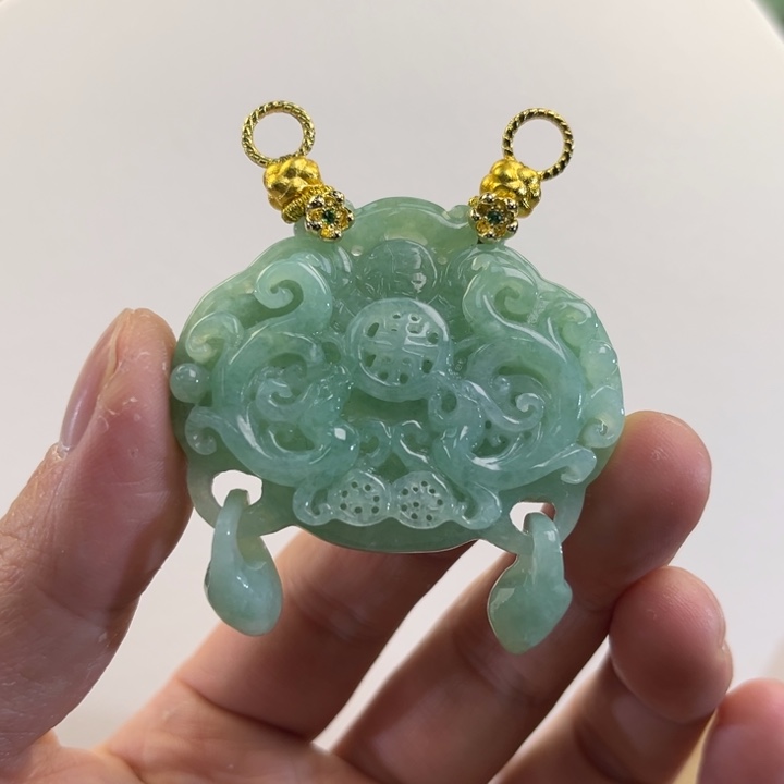翡翠吊坠(赠链)未镶嵌代编织