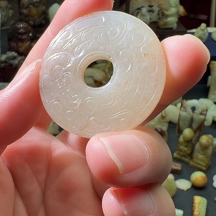 晋***阁和田玉（糖玉）未镶嵌挂件玉器收藏鉴赏辞典