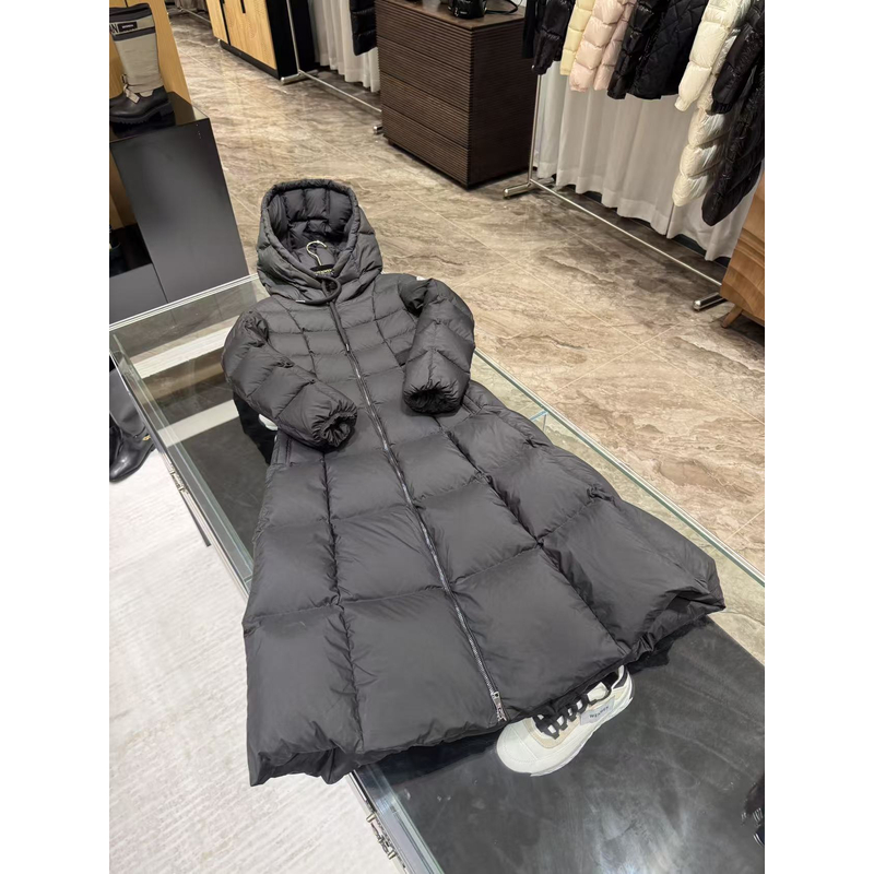 WW2025新款女士时尚经典黑色百搭冬季长款羽绒服A010