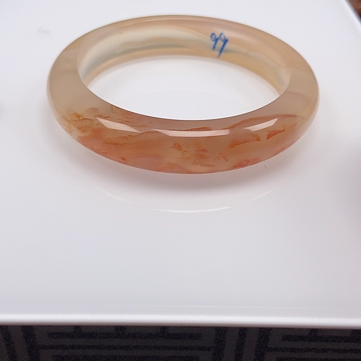 手镯玛瑙/玉髓未镶嵌一*