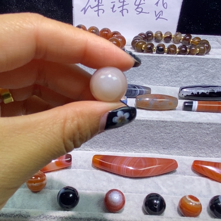 玛瑙/玉髓未镶嵌颈饰