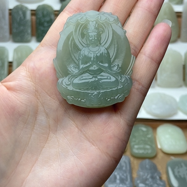 和田玉未镶嵌颈饰