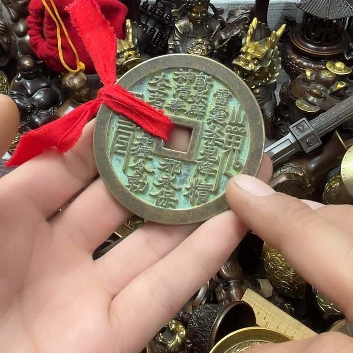 顺顺利利，铜器摆件