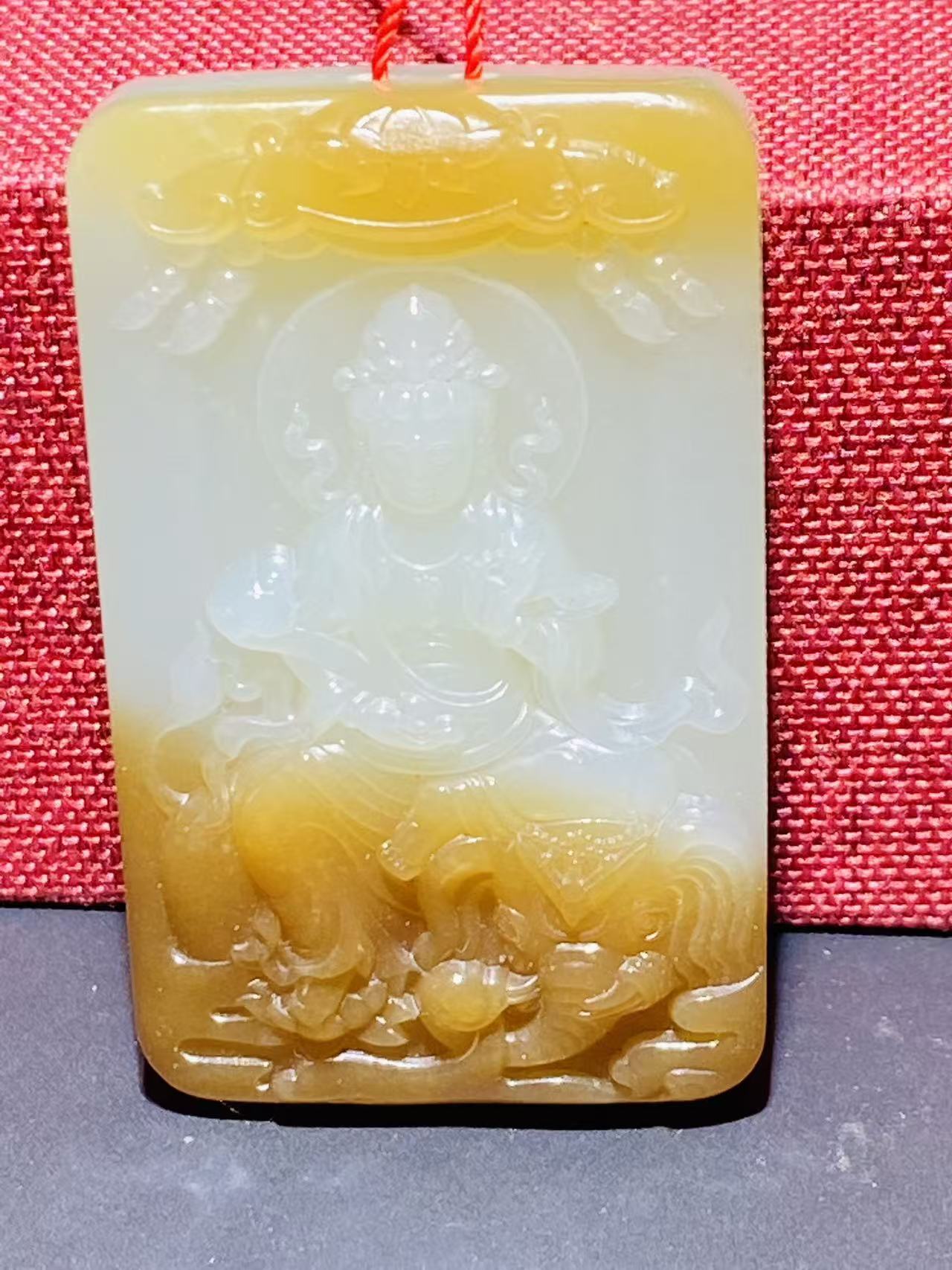 新疆和田玉红糖观音