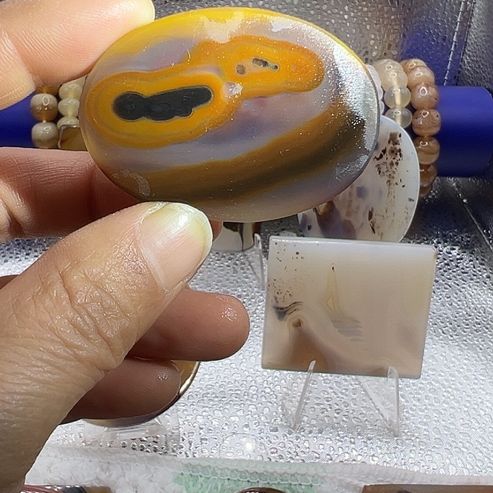 玛瑙/玉髓未镶嵌颈饰