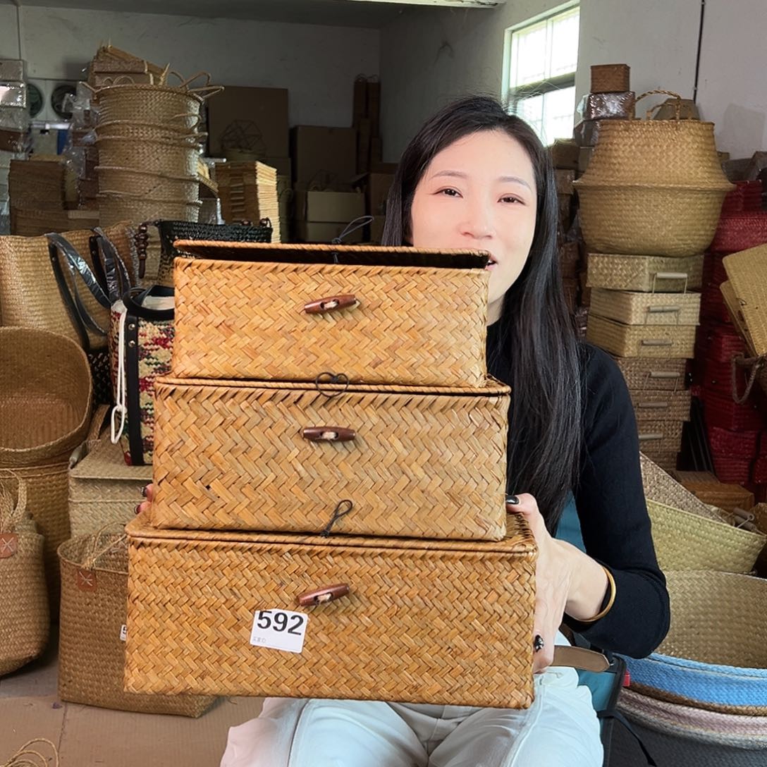 草编草编包/草编收纳盒带瑕疵