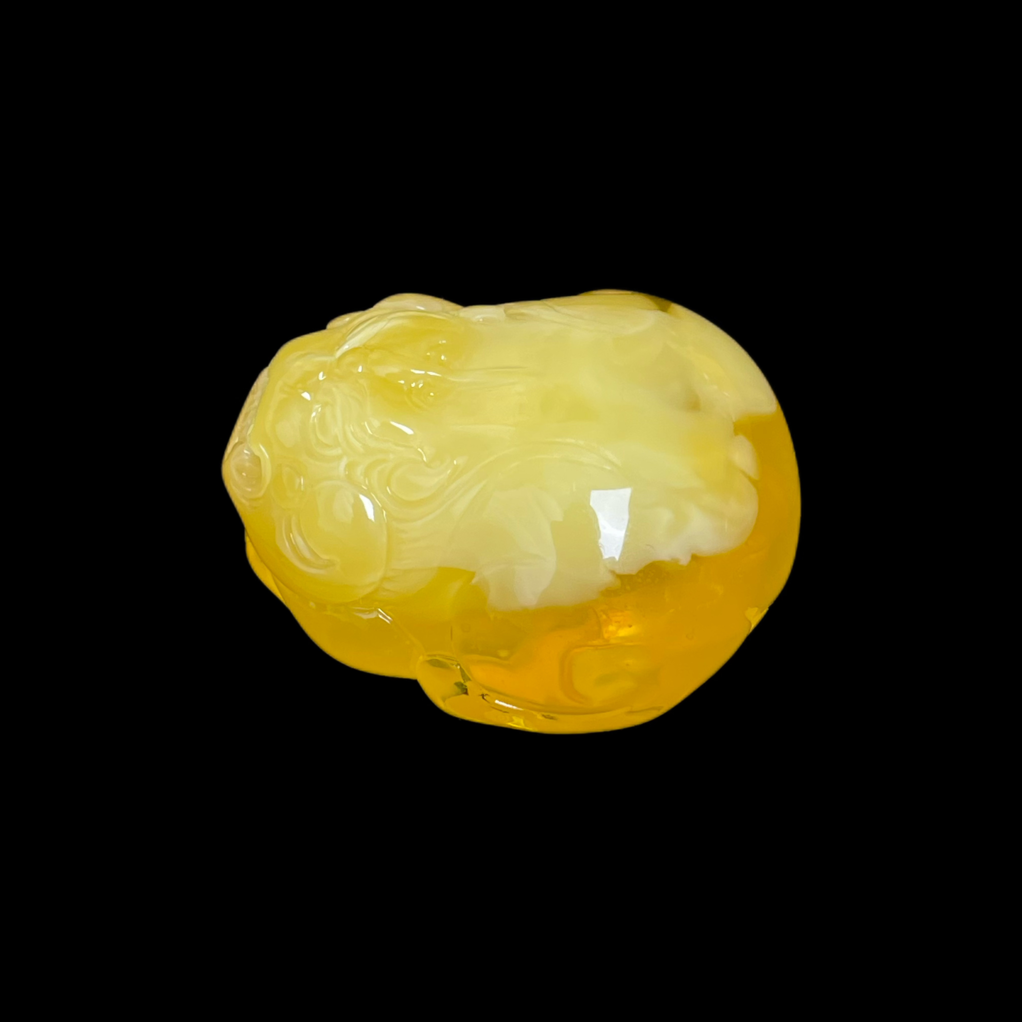 天然琥珀蜜蜡焦皮料貔貅