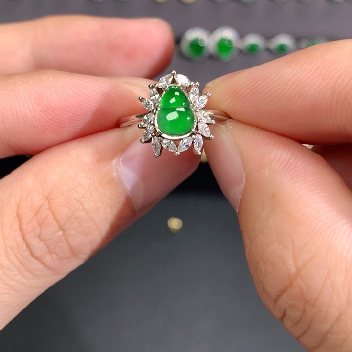 翡翠银S925镶嵌耳饰戒指