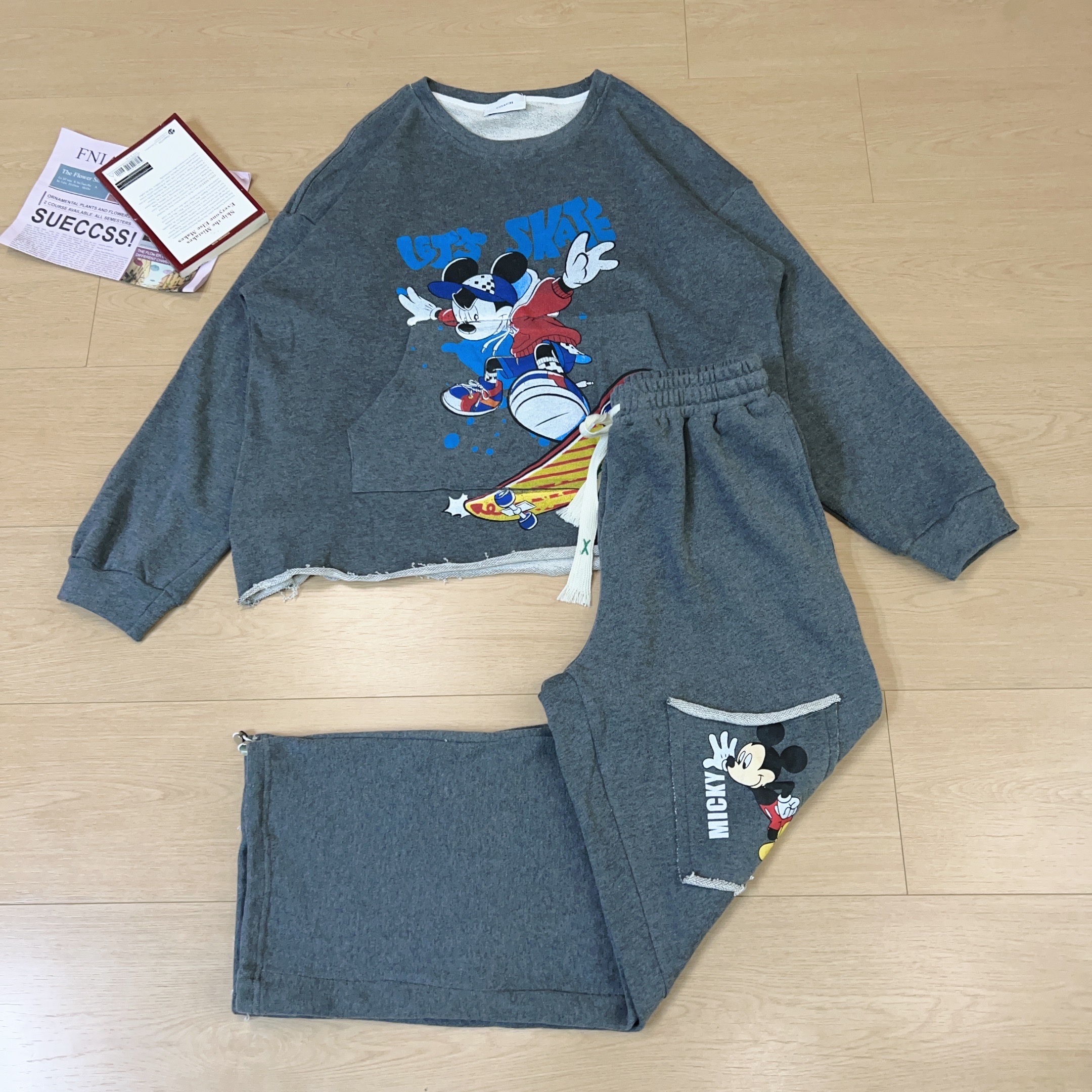 2025秋季新款时尚百搭休闲卡通印花长袖卫衣套装0821