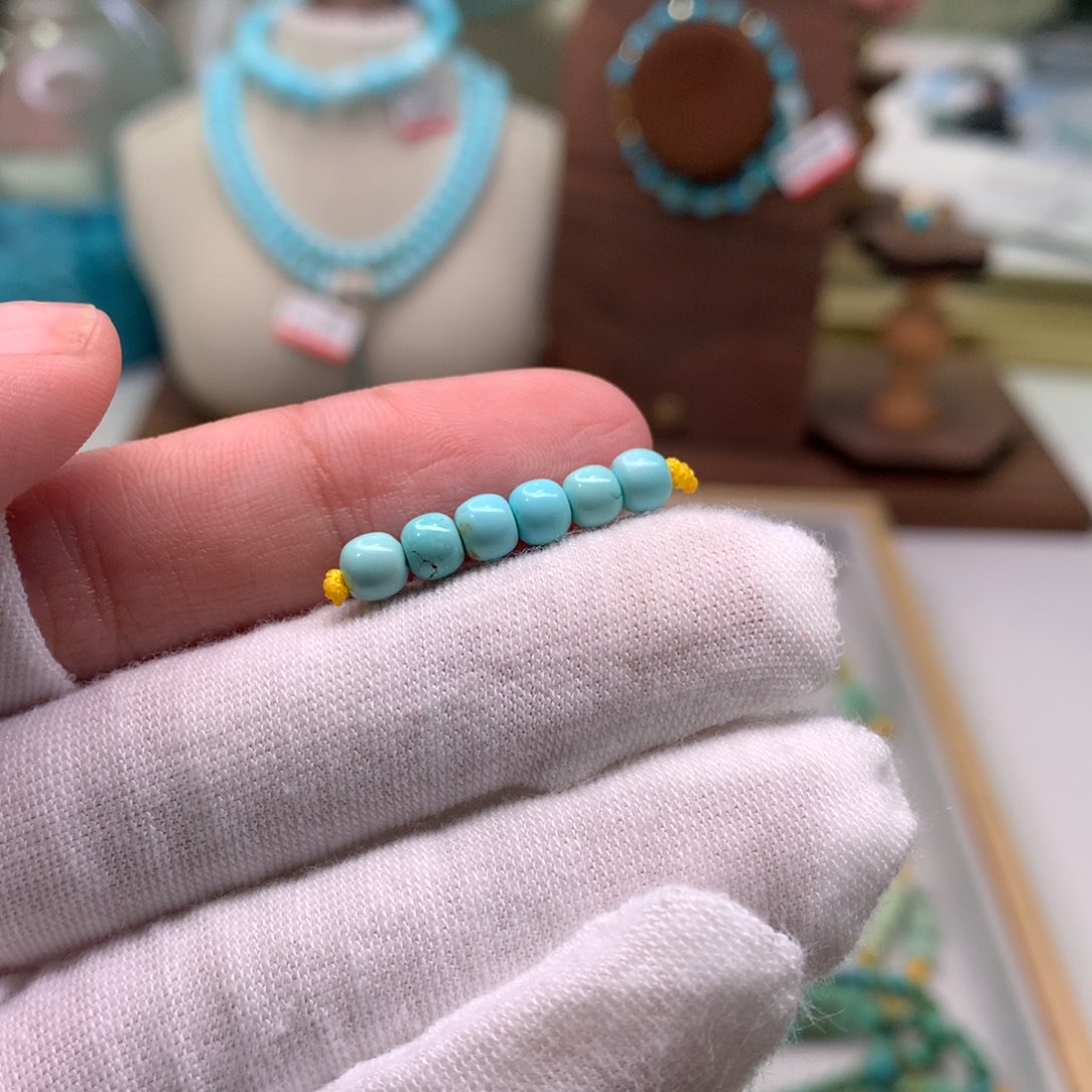 绿松石配饰未镶嵌