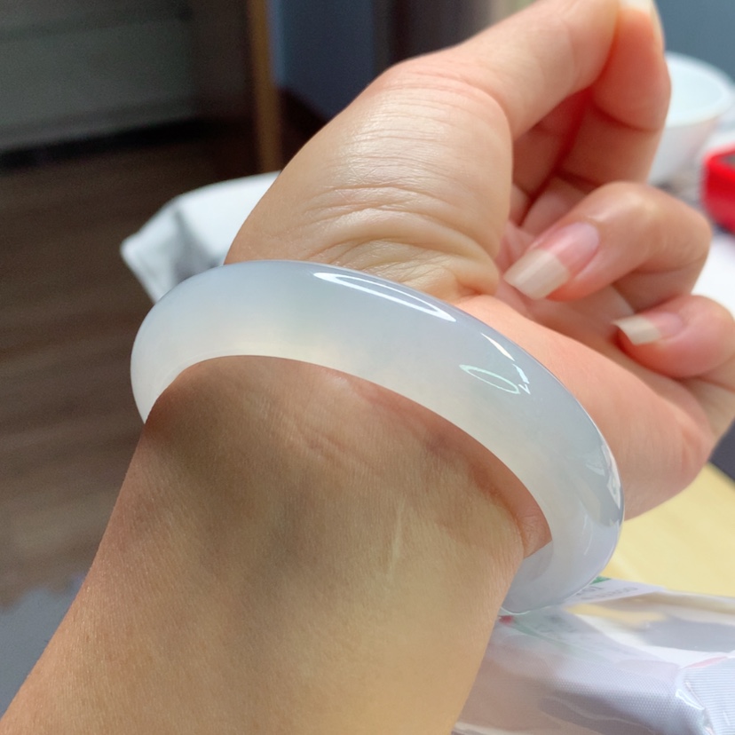 【闪购商品】翡翠手镯未镶嵌天然翡翠手镯