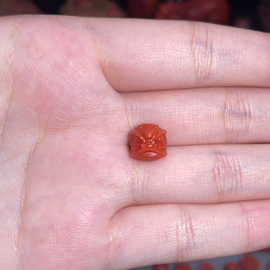 未镶嵌醒狮9mm+南红玛瑙