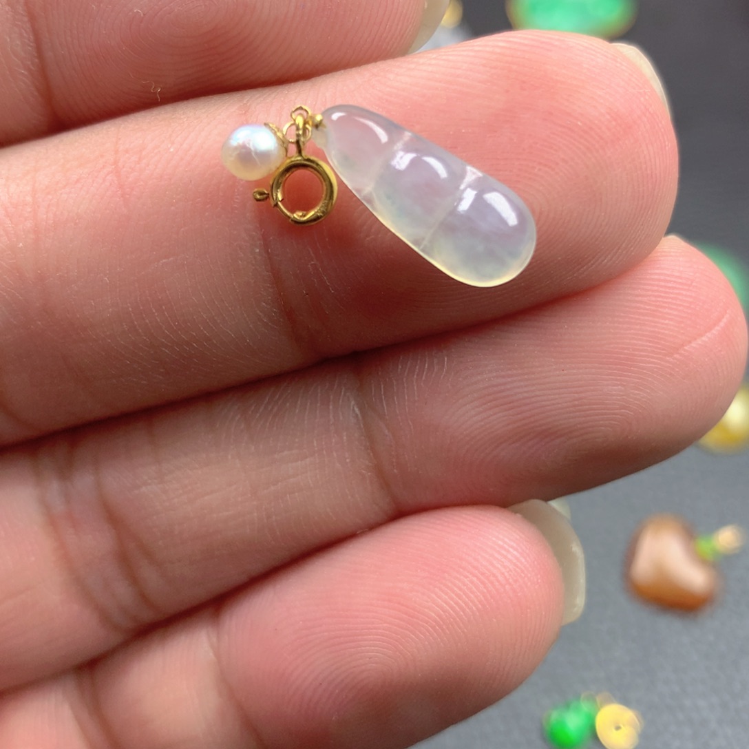【闪购商品】颈饰18K金镶嵌翡翠翡翠