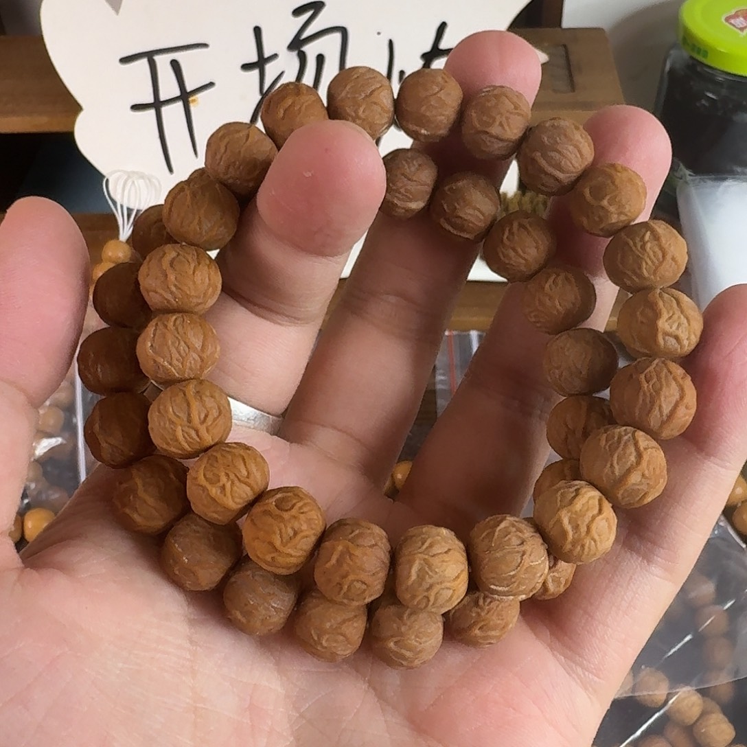 吊坠猴头核桃毒液