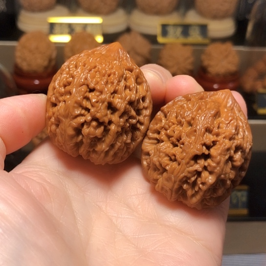 特价款款：大蒜头