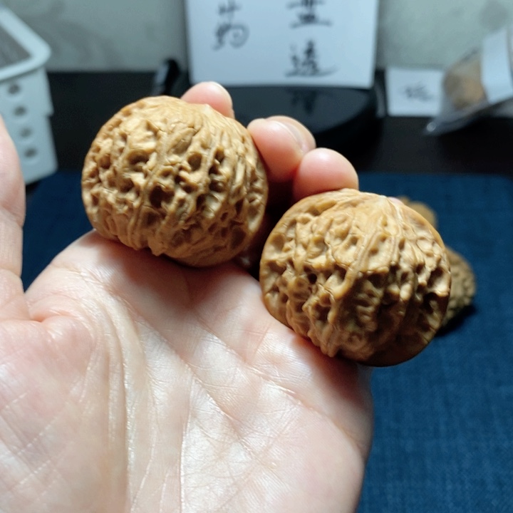 桃核吊坠酷*磨盘狮子头40