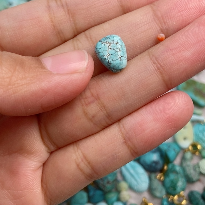 南红玛瑙未镶嵌珠宝奇石