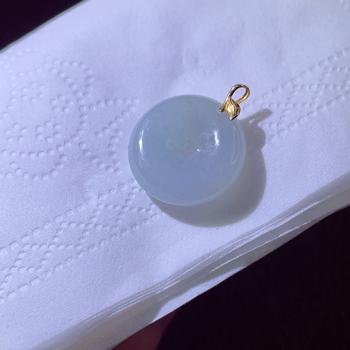 翡翠18K金镶嵌颈饰翡翠