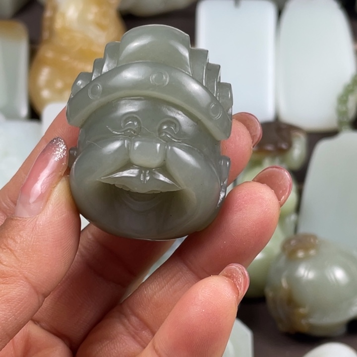 和田玉（糖玉）颈饰未镶嵌