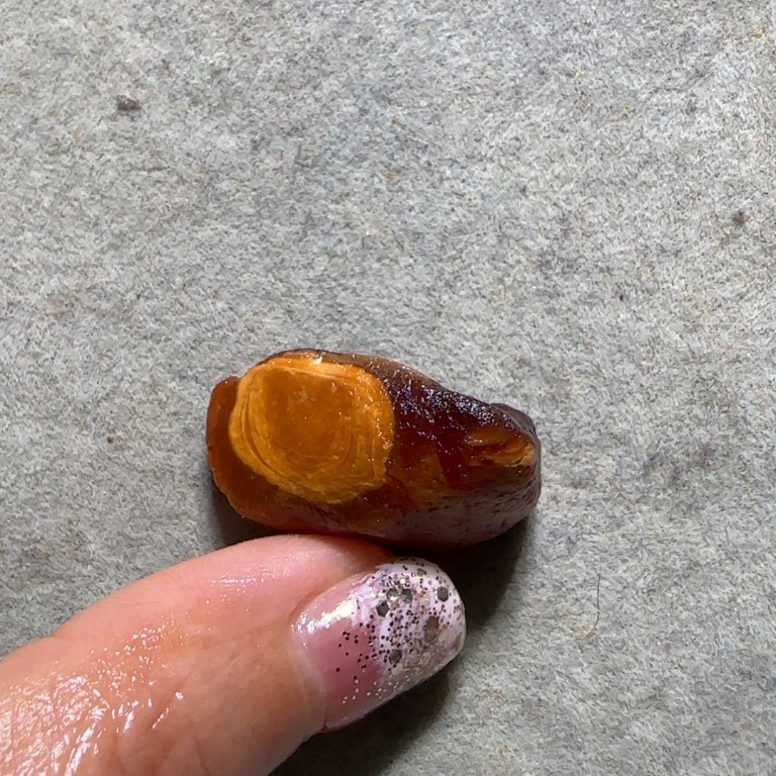 2***4琥珀未镶嵌裸石专拍