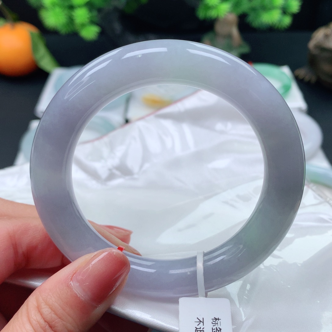 翡翠手镯未镶嵌55 56胖春彩