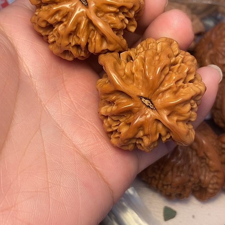 祥***翊把件文玩核桃帝王46