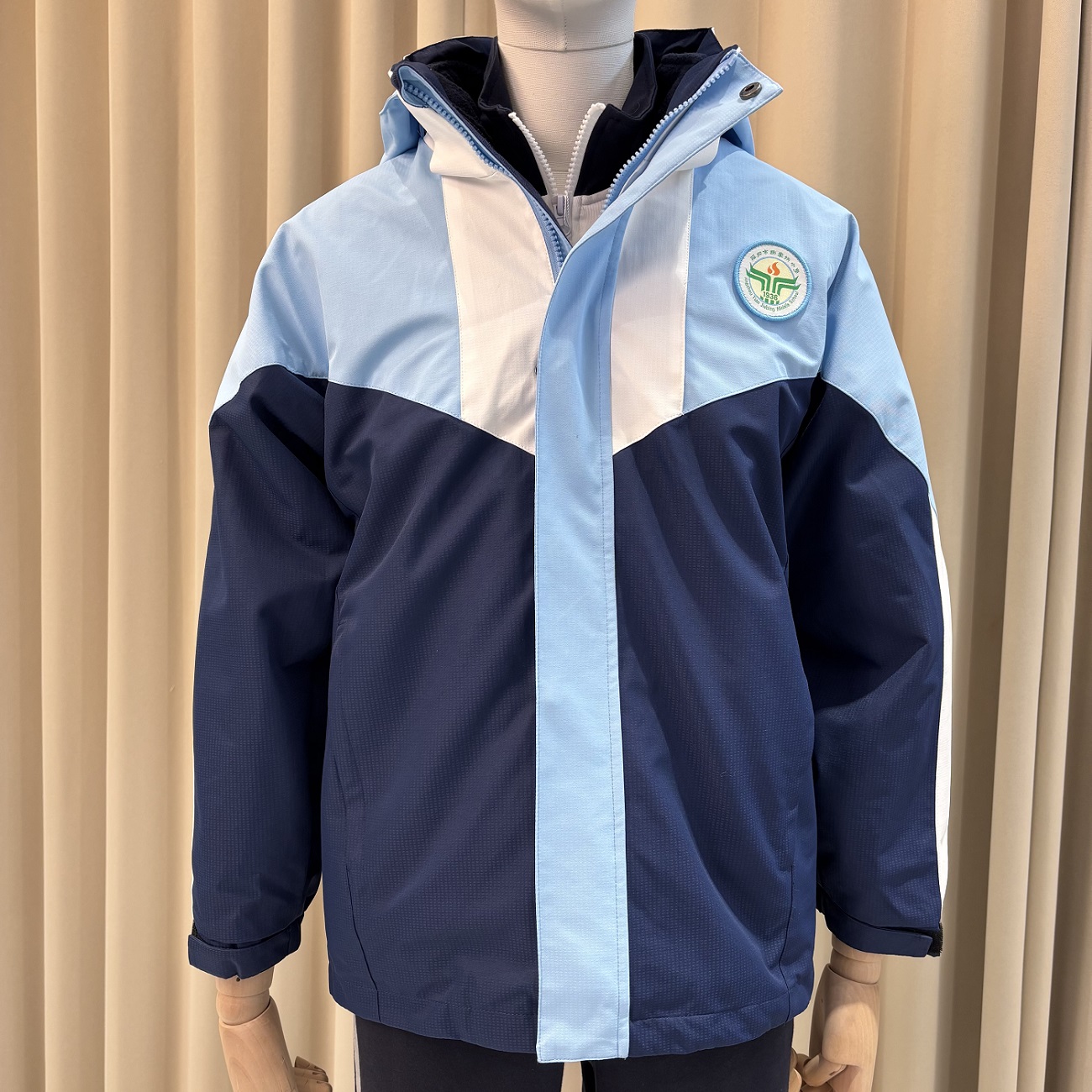 沙市田家炳中学冬季冲锋衣