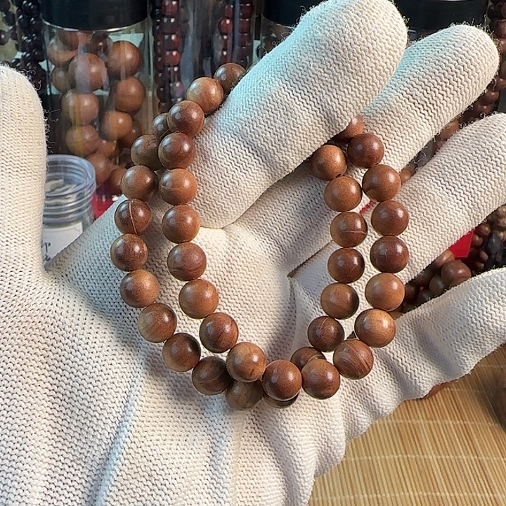 木质檀.木…………..0.8瑕疵