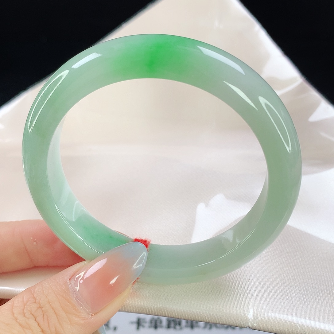 翡翠手镯未镶嵌142