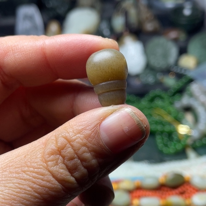 和田玉未镶嵌珠宝半成品