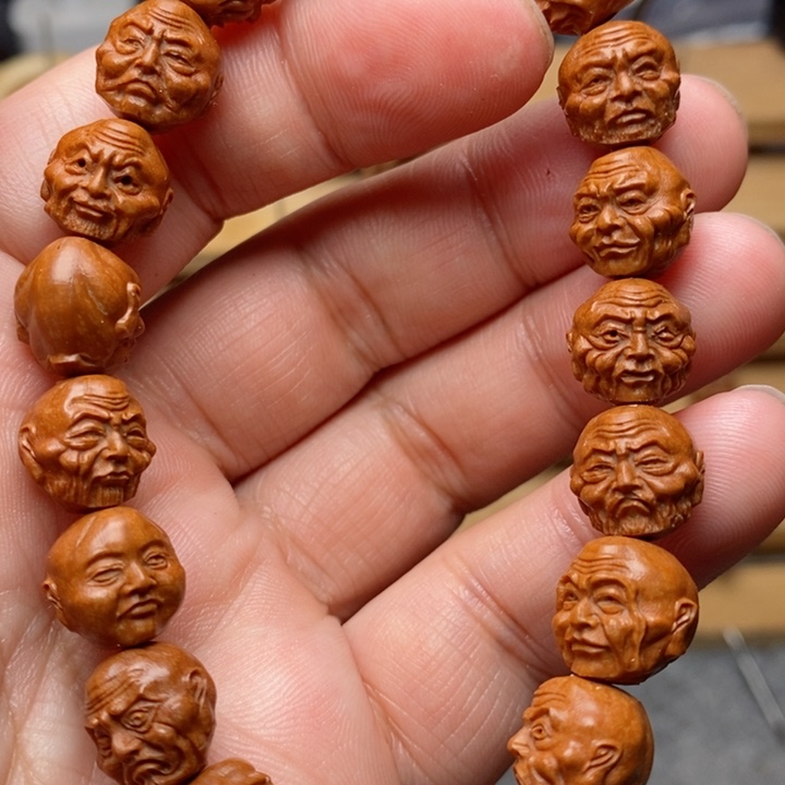 桃核雕刻十八罗汉