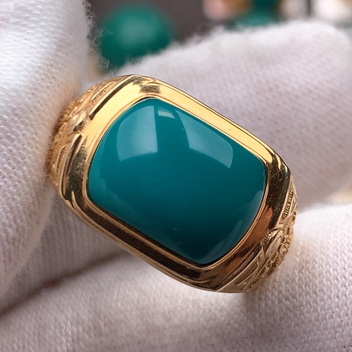 绿松石车挂18K金镶嵌