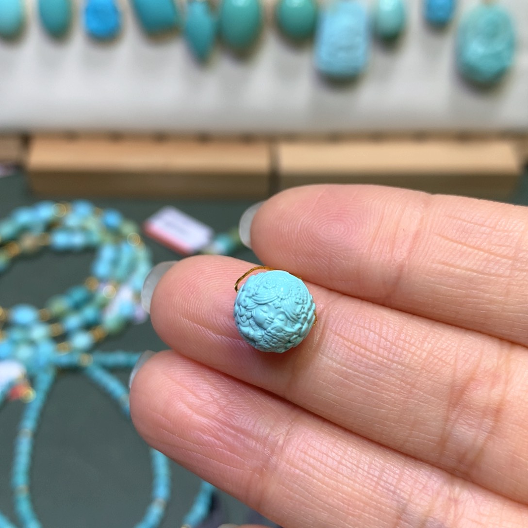 绿松石配饰未镶嵌