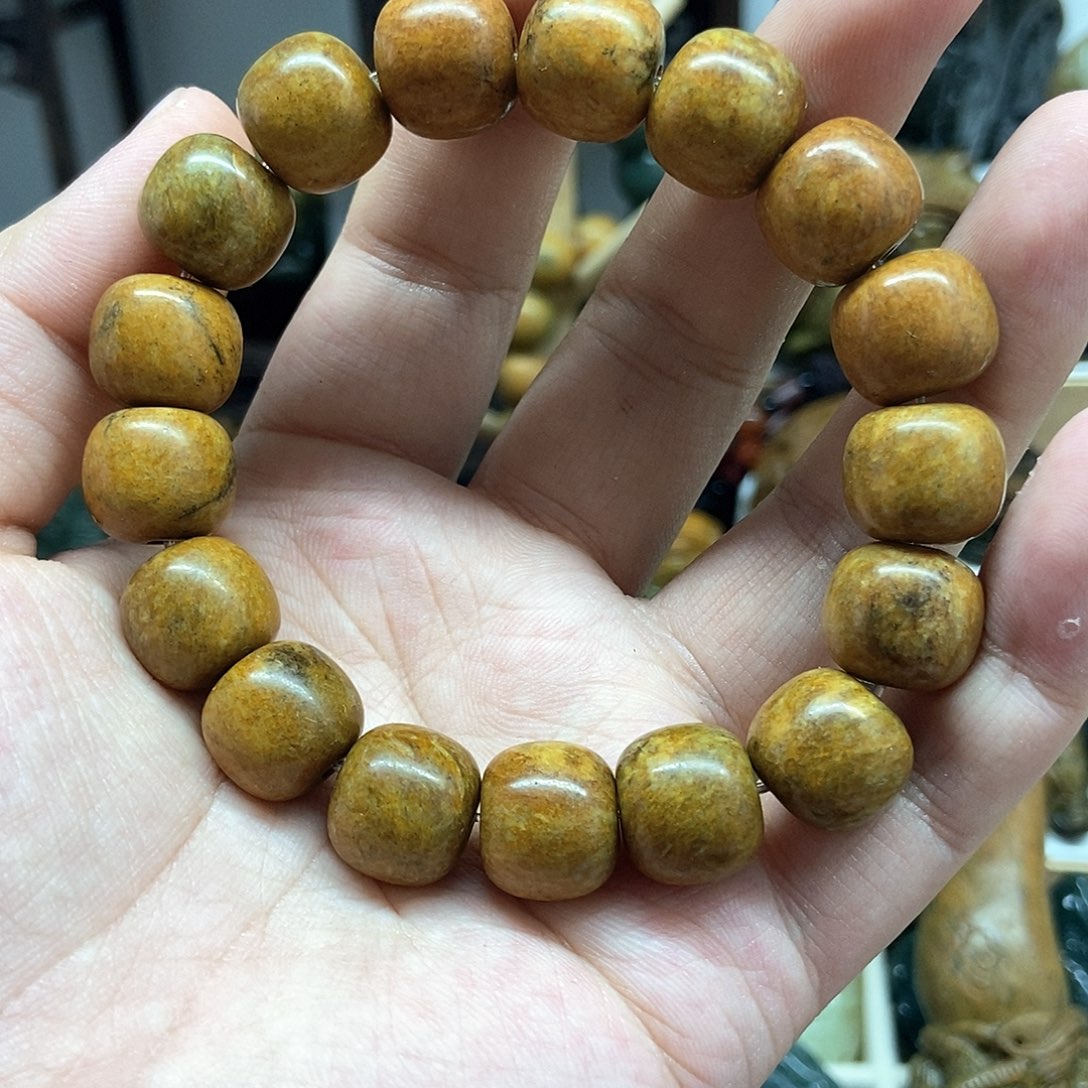 岫岩河磨玉（透闪石质玉）手串未镶嵌A****