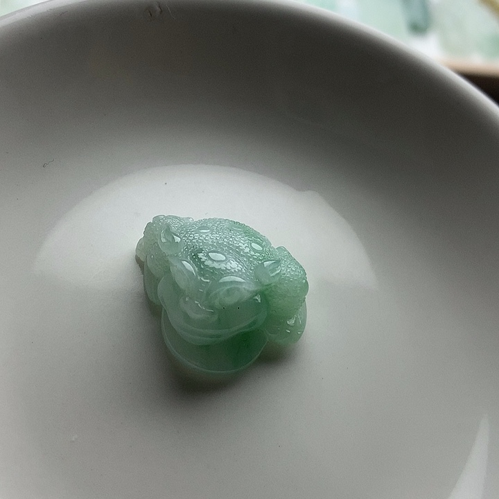 翡翠未镶嵌挂件金蟾