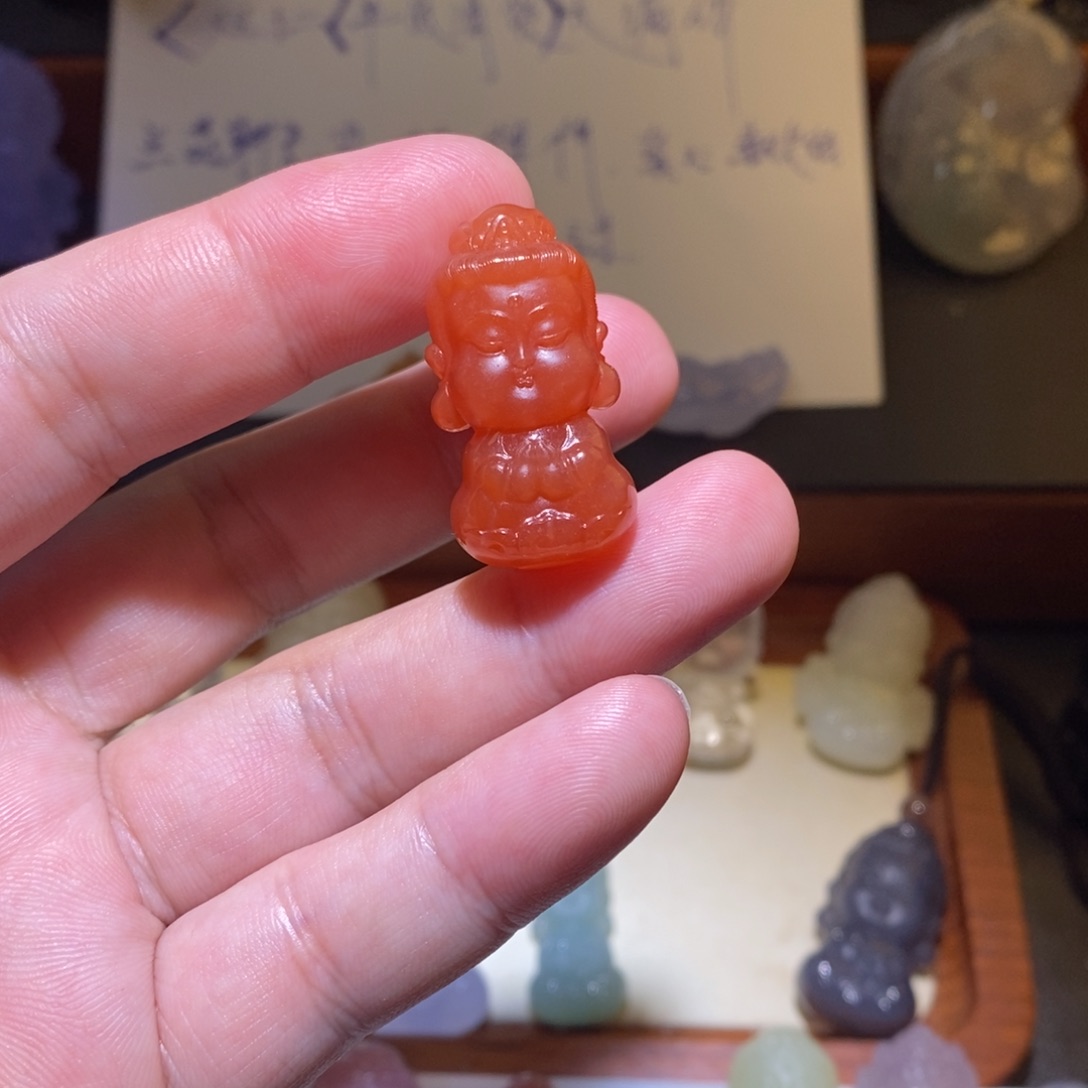 小***光玛瑙/玉髓未镶嵌颈饰观音宝宝