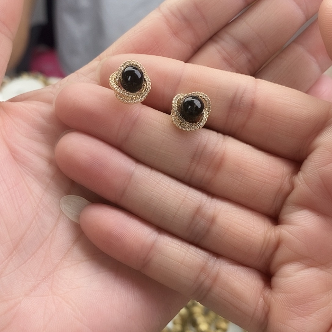 琥珀未镶嵌裸石琥珀