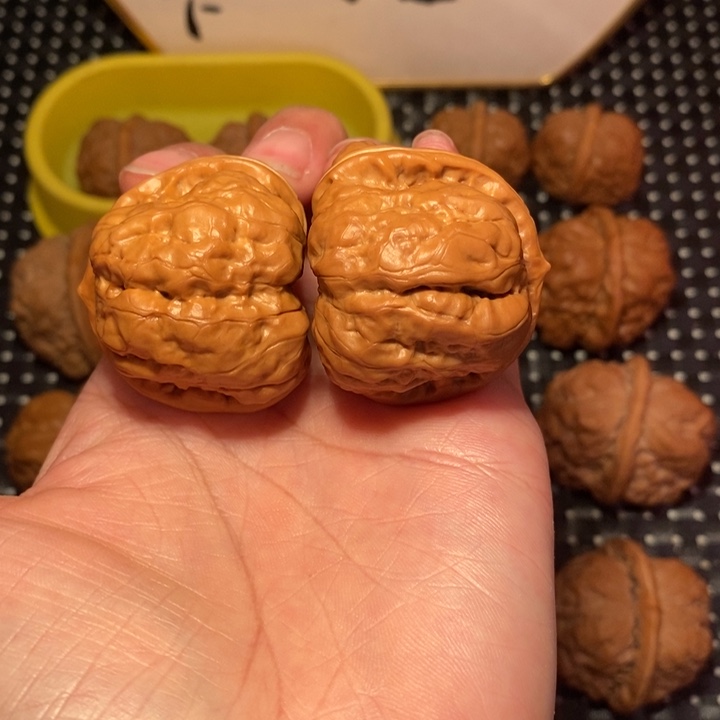文玩核桃把件四开大腿肉蛙
