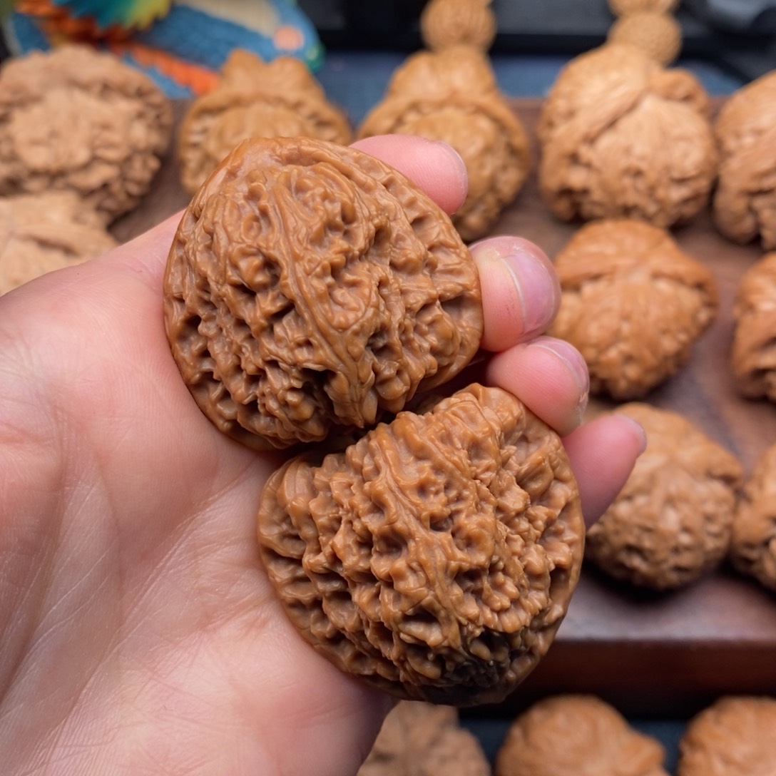 文玩核桃把件38精品三角疆