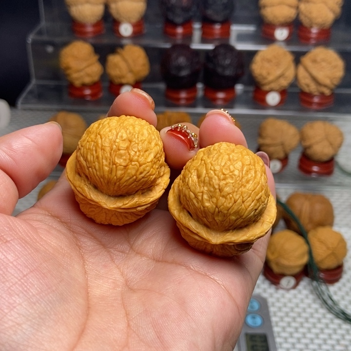 文玩核桃把件铁狮子28