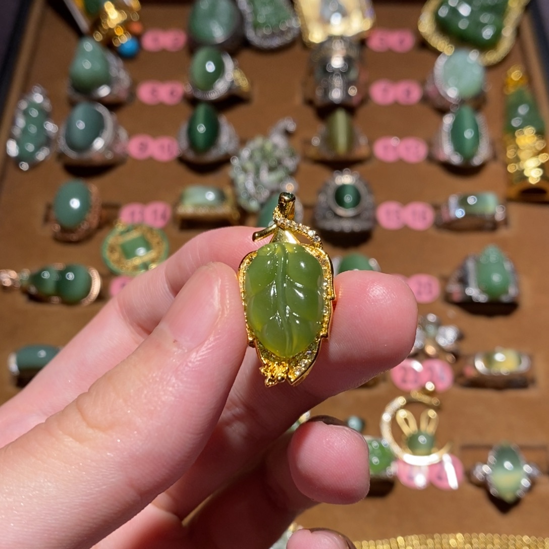 *****和田玉（碧玉）未镶嵌戒指