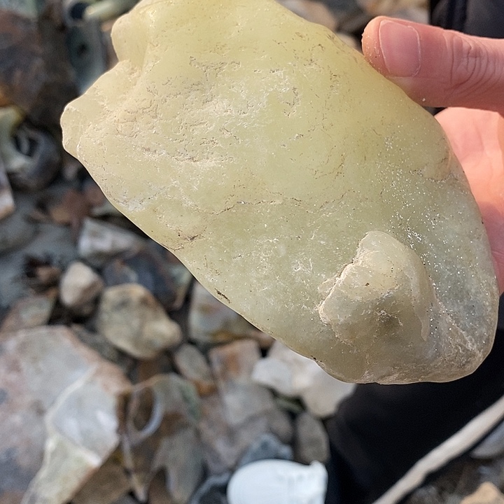 我***犟蛇纹石玉未镶嵌原石