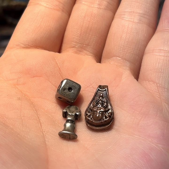 树脂制品我也不知道我在想