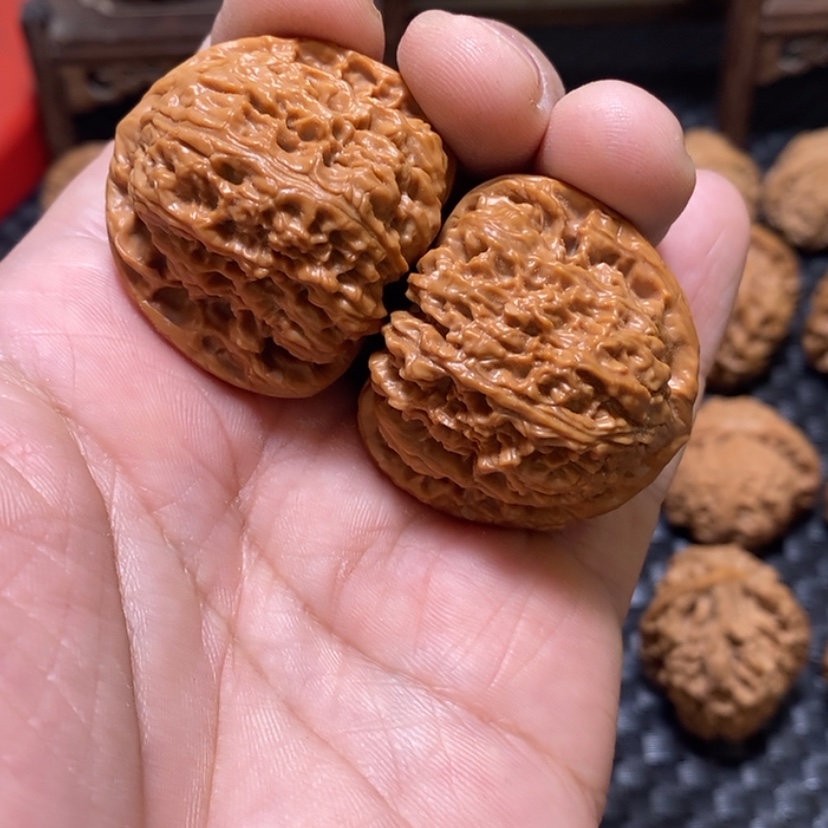 【闪购商品】文玩核桃吊坠以**马39尺，有修南疆石