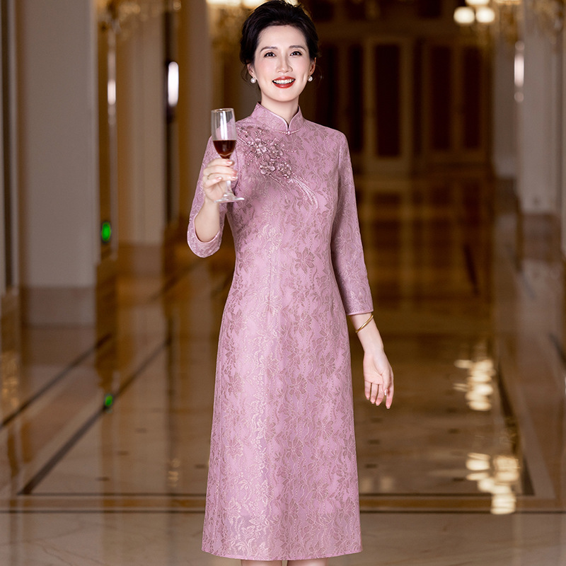 粉色优雅时尚大码妈妈装2025秋季新款D129短袖中式高档喜婆婆礼服