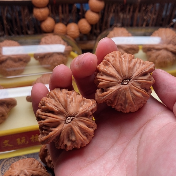 桃核吊坠阿****智磨盘40全品白茬
