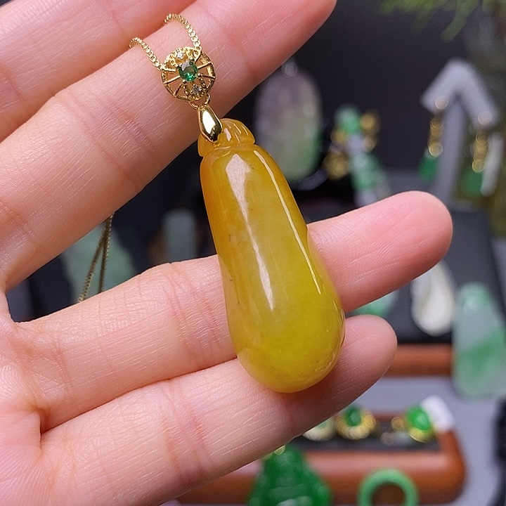 吊坠(赠链)未镶嵌翡翠