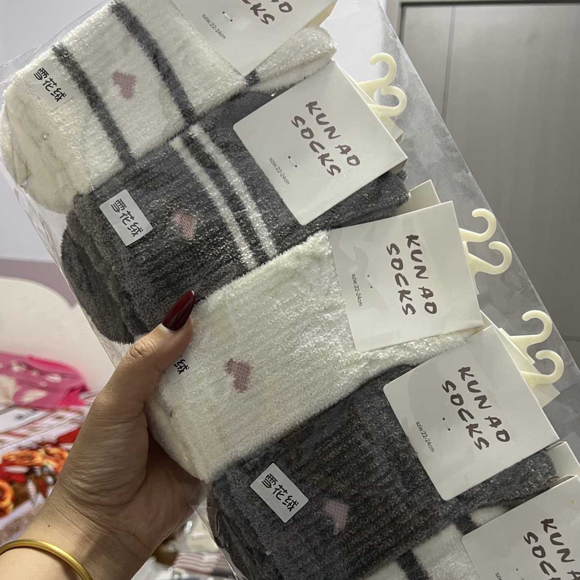 女款秋冬保暖雪花绒长筒袜居家睡眠超舒适